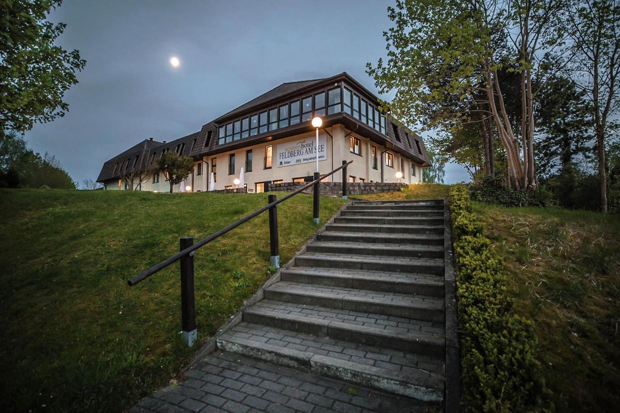 Sonnenhotel Feldberg Am See Mit Schwimmbad, Sauna Und Dampfbad Feldberger Seenlandschaft Exterior foto